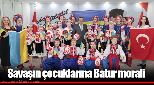 Savaşın çocuklarına Batur morali