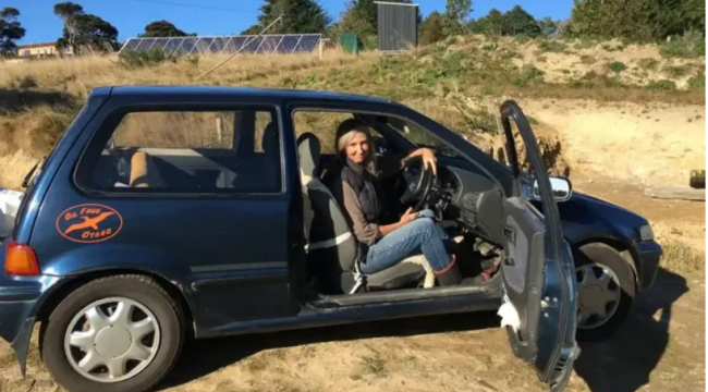 29 yıllık otomobilden elektrikli araç yaptı