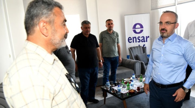 AK Parti'den tartışmaların odağındaki Ensar Vakfı'na 'moral' ziyareti