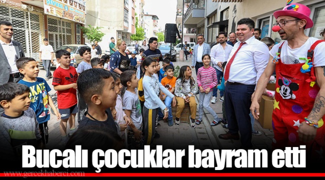 Bucalı çocuklar bayram etti