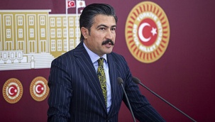 Cahit Özkan'ın istifası istendi, direniyor