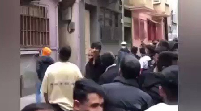 İstanbul Taksim'de travestiler sokağında çekilen görüntüler tartışma konusu oldu! Esnaftan tepki