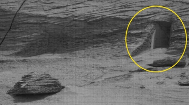 Mars’taki ‘gizemli kapı’ bilim dünyasını harekete geçirdi