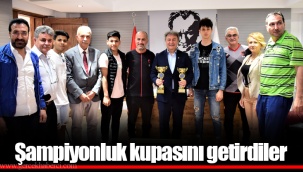 Şampiyonluk kupasını getirdiler
