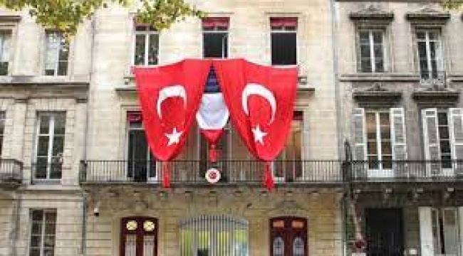 Türkiye'nin Paris Başkonsolosluğu'na bombalı saldırı