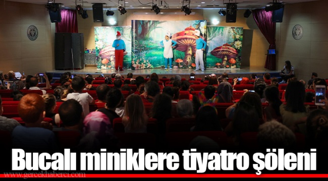 Bucalı miniklere tiyatro şöleni
