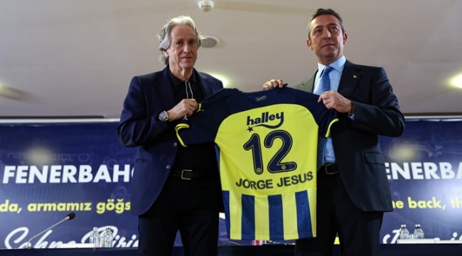 Fenerbahçe'de Jorge Jesus imzayı attı: "Bu sene şampiyon olmak istiyoruz"
