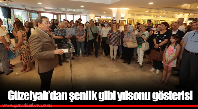 Güzelyalı’dan şenlik gibi yılsonu gösterisi