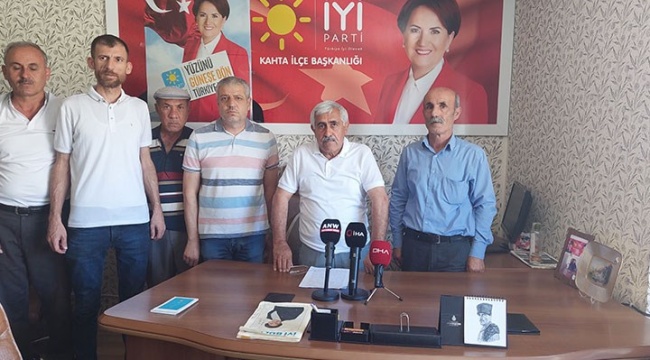 İYİ Parti Kahta İlçe Teşkilatı istifa etti