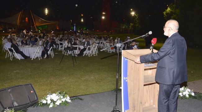 Karamollaoğlu, İzmir’den önemli mesajlar verdi: “En iyi netice alacak adayı birlikte gösteririz diye ümit ediyorum”