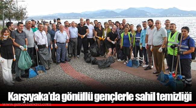 Karşıyaka’da gönüllü gençlerle sahil temizliği