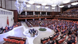 Tepkilere neden olan ve 'sansür yasası'nın TBMM’de görüşülmesi ertelendi