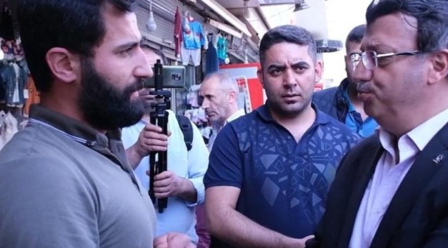 Van’da esnaftan AK Parti il başkanına tepki: Esnafı bitirdiniz, gençlere yazık ettiniz, bu durumun sorumlusu sizsiniz!