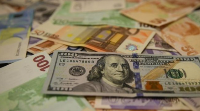 Avro ve dolar 20 yıl sonra ilk kez eşit seviyeye geldi: Türkiye ekonomisi nasıl etkilenecek?