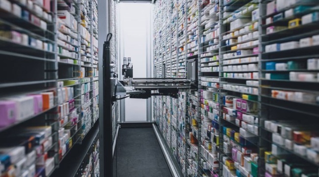 Fahrettin Koca eczanelere ilişkin alınan yeni kararları açıkladı