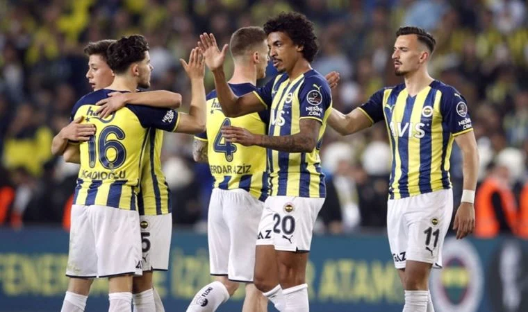Fenerbahçeli futbolcudan ayrılık sinyali