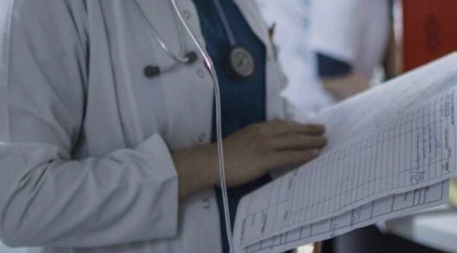 Hastalara "tezek gibi kokuyorlar" dedi, açığa alındı