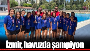 İzmir, havuzda şampiyon