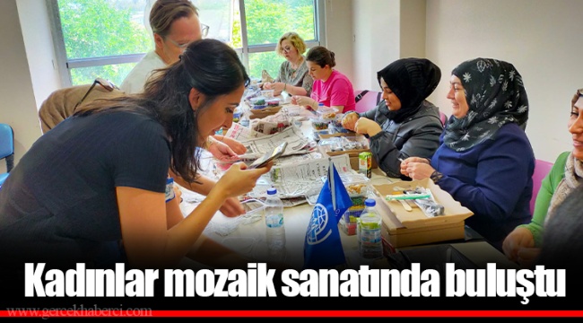 Kadınlar mozaik sanatında buluştu