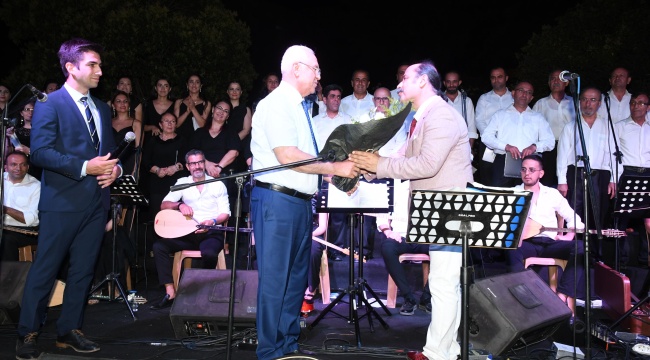 Karabağlar Belediyesi THM Korosu'ndan Yaz Konseri