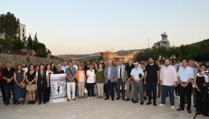 Karabağlar, Madımak'ta yitirilen canları andı