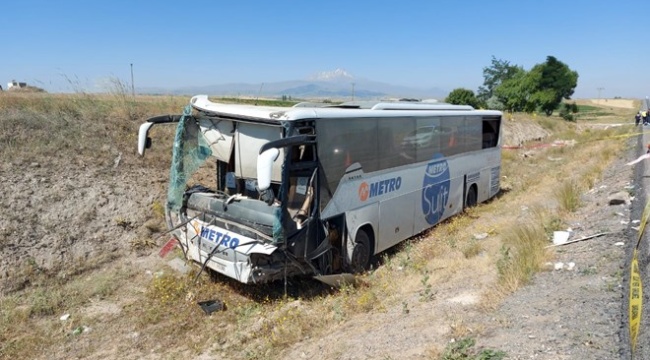 Kayseri’de yolcu otobüsü devrildi: 12 yaralı