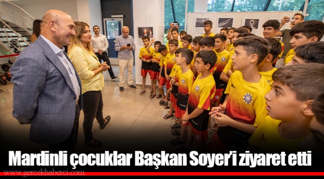 Mardinli çocuklar Başkan Soyer’i ziyaret etti