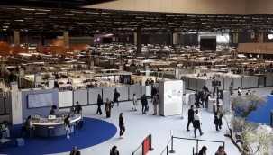 Türk konfeksiyon firmaları yeni koleksiyonlarını Paris'te vitrine çıkarıyor