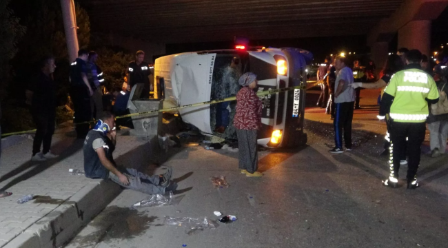 Uşak'ta tarım işçilerini taşıyan araç devrildi: 1 kişi öldü, 14 kişi yaralandı