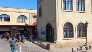 Antalya'da banka müdürü, şubede rehin alındı