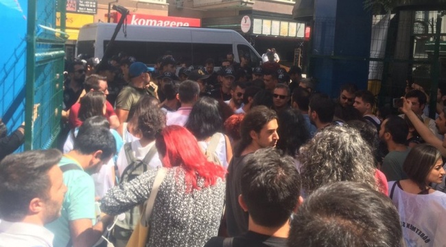 Bakanlığa yürüyen öğretmenlere polis müdahalesi