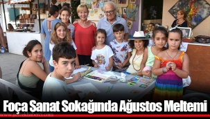 Foça Sanat Sokağında Ağustos Meltemi