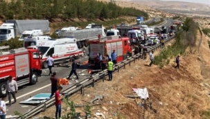 Gaziantep'te feci kaza: 16 kişi yaşamını yitirdi, 21 yaralı