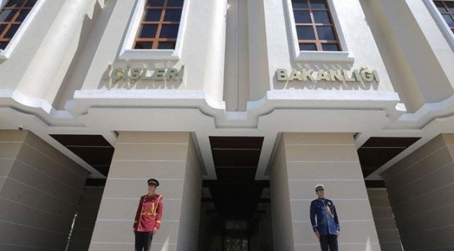 İçişleri'nden yönetmelik değişikliği: Bayanlar saç modelleri ve renklerinde abartıya kaçamaz