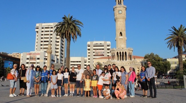 İzmir Büyükşehir Belediyesi şehit ve gazi çocuklarını sinemayla buluşturdu