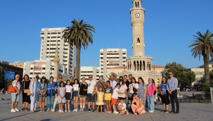İzmir Büyükşehir Belediyesi şehit ve gazi çocuklarını sinemayla buluşturdu