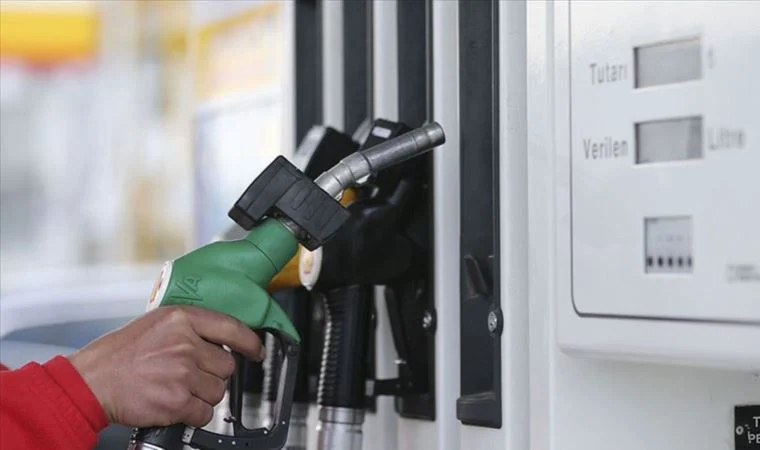 Motorine gelen zamlar sonrasında benzine indirim bekleniyor