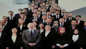 Soylu, Yediiklim Yayınevi’nin afişindeki kendi fotoğrafını yalanladı: Ahlak fukaraları