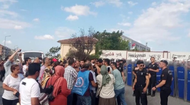 Tuzla'da işten çıkarılan 350 işçiden fabrika önünde eylem; polis müdahale etti, 2 işçi fenalaştı!