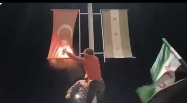 Yılmaz Özdil’den Türk Bayrağı yakan Suriyelilerle ilgili paylaşım! Erdoğan’ın sözlerini hatırlattı