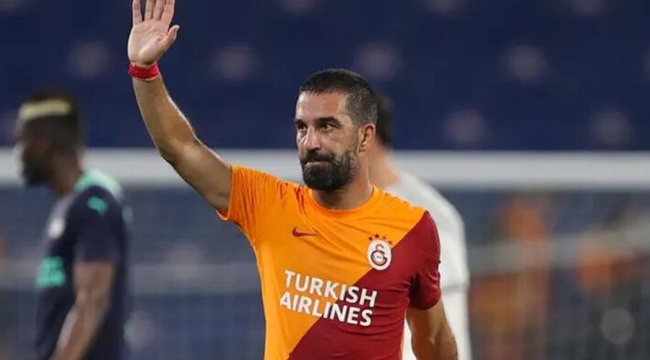 Arda Turan resmen futbolu bıraktı