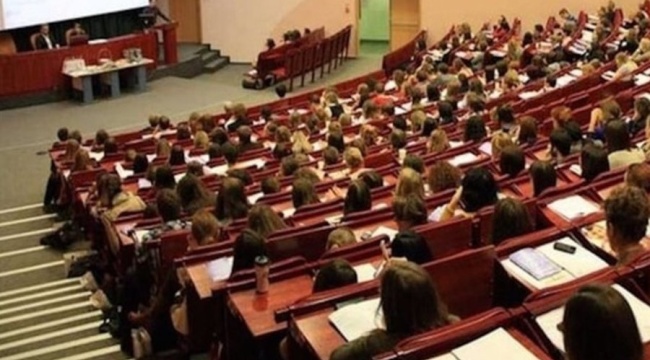 AYM'den derste anlattıkları yüzünden ceza alan akademisyen için 'ifade özgürlüğünün ihlali' kararı