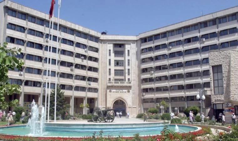Bakanlık'tan AK Parti'li belediyelere 30 kat fazla destek