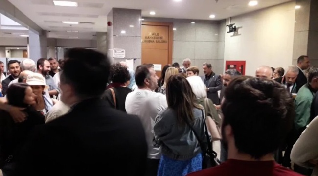 CHP İstanbul yöneticileri hakim karşısında: "Sabıka Holding Broşürü" davası görüldü