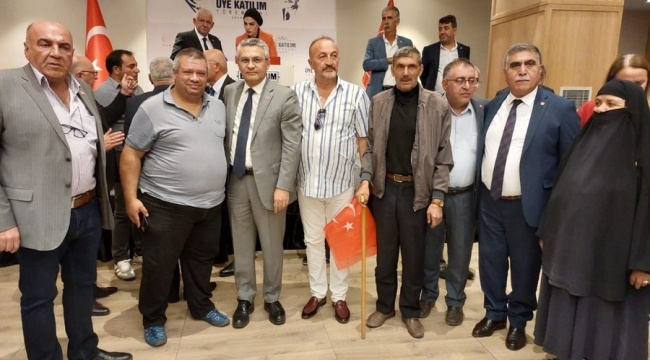 CHP'ye Erzurum'da 750 üye katıldı