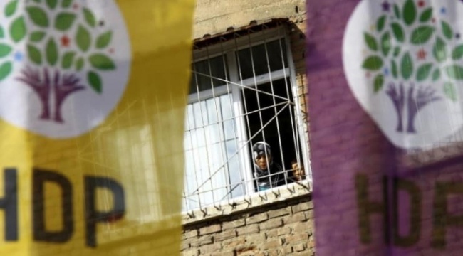 Deniz Zeyrek: Muhalefet, HDP koridoruna sıkıştırıldı