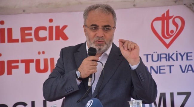 Diyanet İşleri Başkan Yardımcısı Burhan İşliyen, kadınların giyimini hedef aldı: Sanki giyecek elbise yok