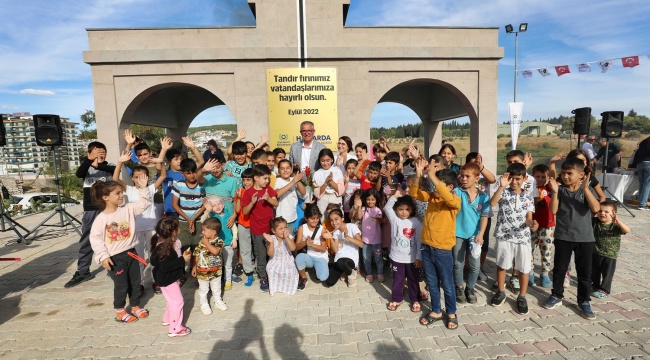 Gaziemir Belediyesi’nden mahalleliye “Tandır Fırını” hizmeti
