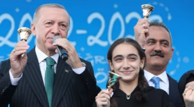 Mili Eğitim Bakanı'ndan öğretmene: Mühendisler de atanamıyor ama böyle ağlamıyor