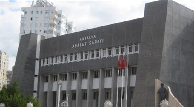 Zimmetine 13 milyon lira geçiren icra müdürü, yurt dışına kaçtı